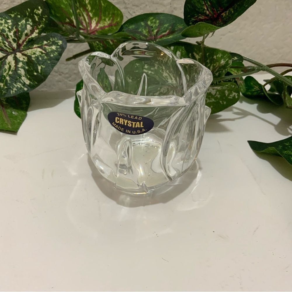 New Small lead crystal vase, 2.5" x 3”H G2